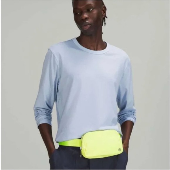NWT OG Electric Lemon lululemon Everywhere Belt Bag EBB 1L - Picture 11 of 11